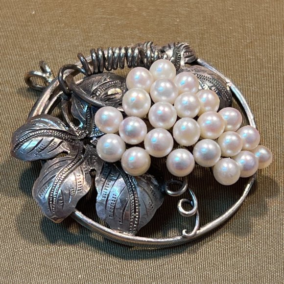 SOLD.Beautiful vintage sterling silver 925 pearl grape pin brooch and pendant - Picture 8 of 9